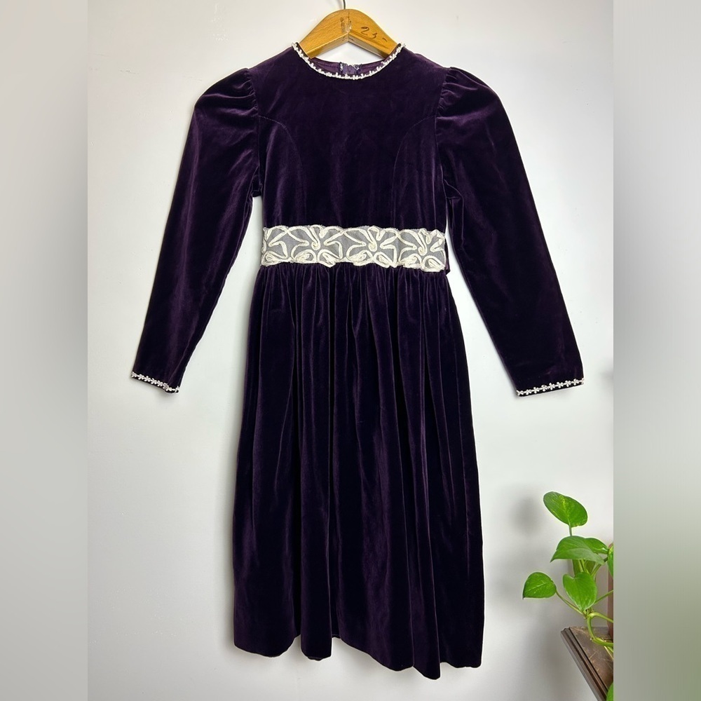 Vintage 80s 70s Peaches n cream Prairie  Girl Sz 10 Velvet Purple Lace Mid Dress